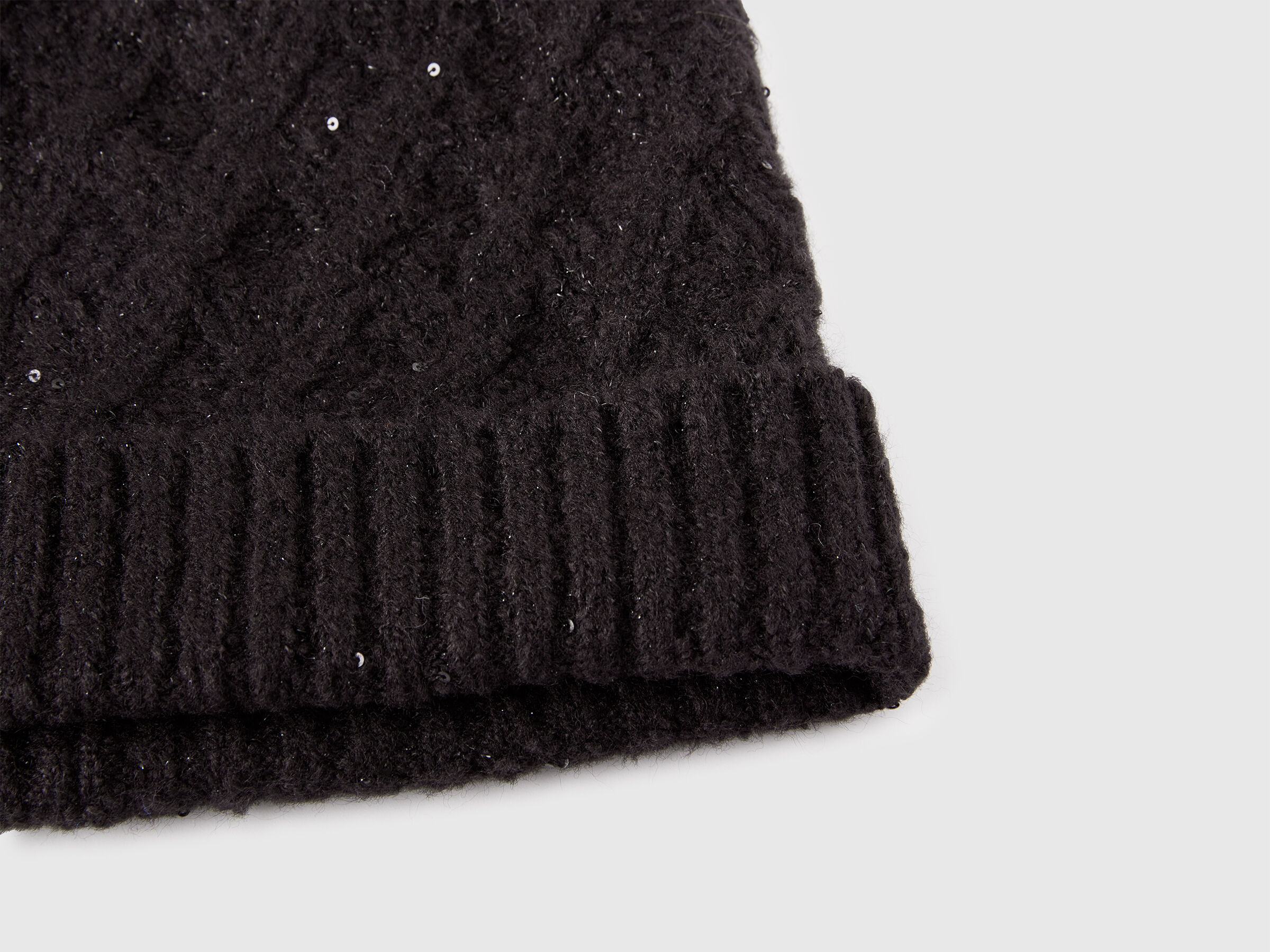 CAP Junior Girl image number 3